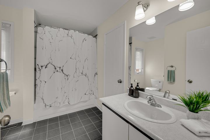 Main bathroom